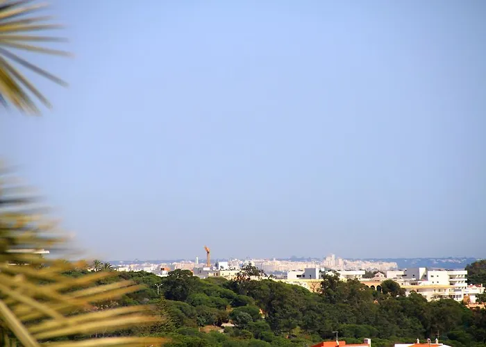 Апартаменти Mshomes Corcovada